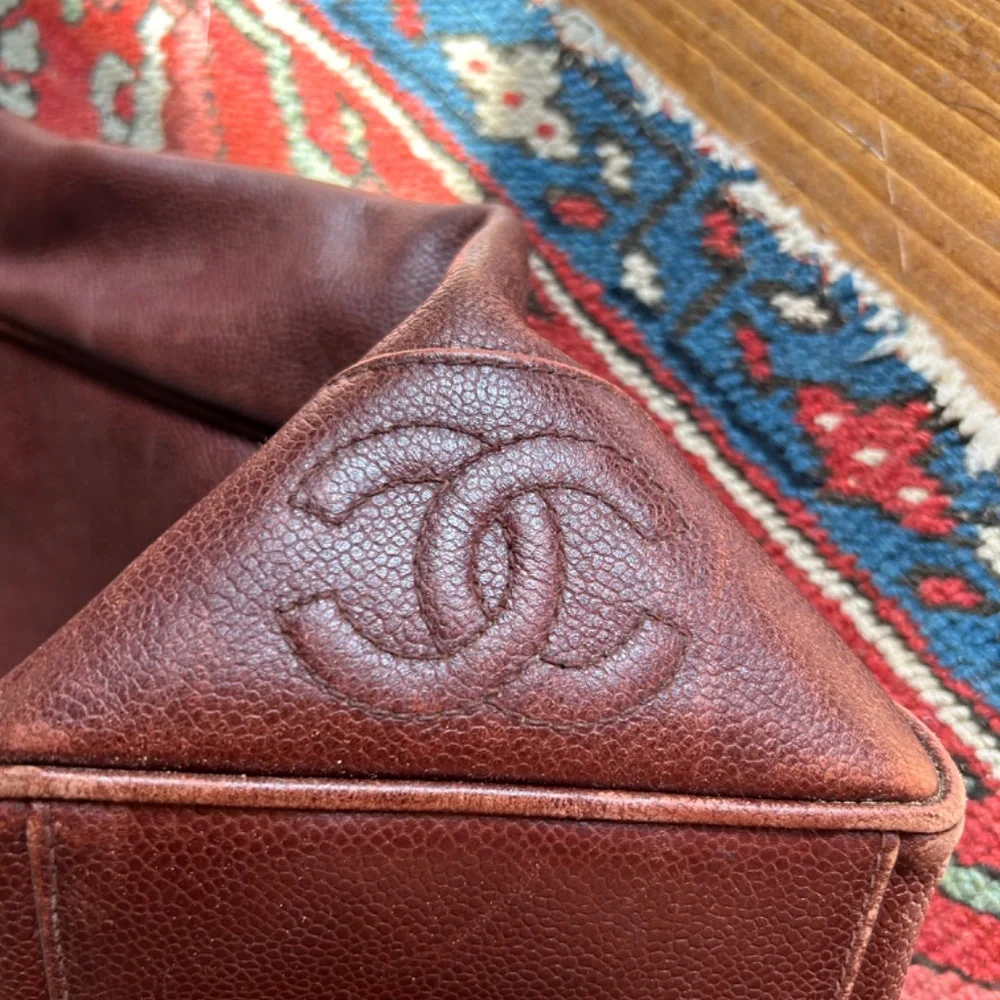 Vintage Chanel Chain Handle Caviar Brown Logo Bag Tote - Picture 6 of 16